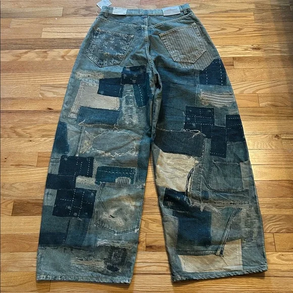 Free People We The Free Illusions Printed Patchwork barrel jeans. NWT. Size 28 - Picture 6 of 9